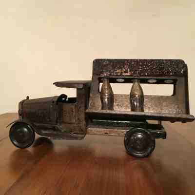 Vintage 1920's-1930's Unmarked Tin Coca-Cola Delivery Truck with Bottles