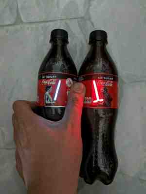 ????Coca Cola X Star Wars EXCLUSIVE Kylo Ren & Rey 500ml Bottles (Lights-up!) ????