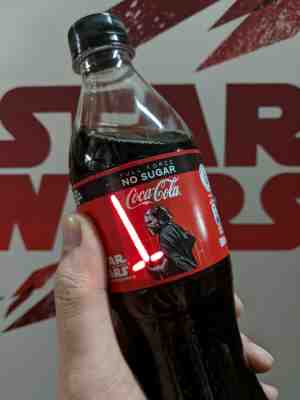 Coca Cola X Star Wars Kylo Ren Light-up Bottle 500ml ????Arrives Before Xmas!????
