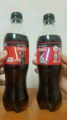 RARE STAR WARS COCA COLA KYLO REN AND REY LIGHT UP OLED BOTTLE SET