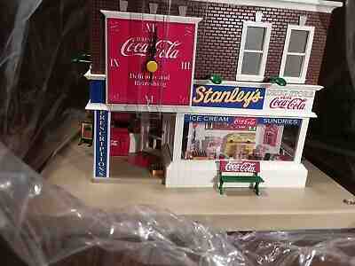 Danbury Mint Coca-Cola Corner Drug Store Clock, Year 2000