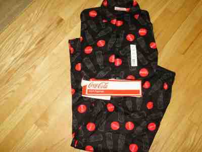 MENS COCA COLA PAJAMAS TOP AND BOTTOM SIZE LARGE