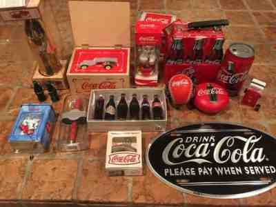 LOT OF VINTAGE COCA COLA MEMORABILIA