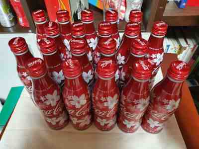 20 Cherry blossom 2020 editon Coca-Cola bottles from Korea