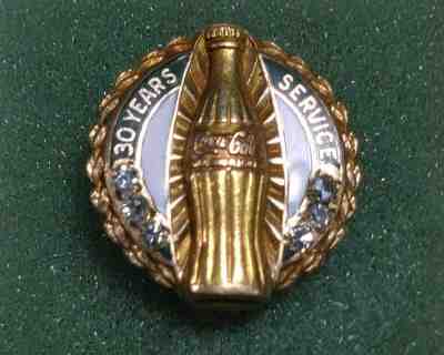 Vintage Coca Cola 30 Years Service Emblem Pin 10k, 6 diamonds Booker Design 1945