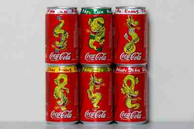 1999 Coca Cola 6 cans set from Vietnam, New Year
