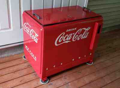 Beautiful 1940s Coke Coca-cola Cooler - Hand painted lettering - Great Condition