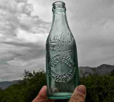 1917 ARIZONA NEW MEXICO (found BISBEE AZ) "COCA-COLA" AQUA WESTERN SODA BOTTLE