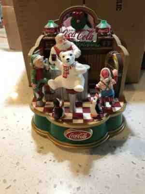 Coca Cola Christmas Soda Shop Diner Music Box 1994 Santa Polar Bear Penguins