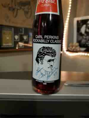 Vintage Carl Perkins Rockabilly 1986 Coke Signed Bottle Full Sun records Blue su