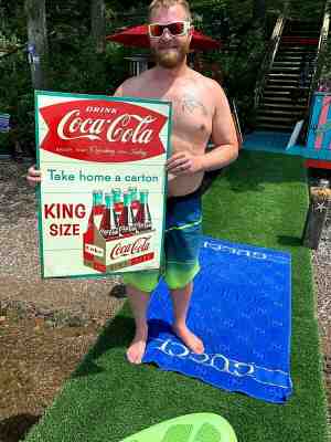 Vintage Early Metal Coca Cola Soda Pop 6 pack bottle graphic Fish Tail Sign Coke