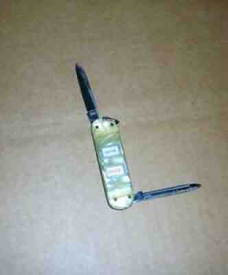 VINTAGE 1940 COCA-COLA "SERVE COCA-COLA" POCKET KNIFE W/PEARL HANDLE