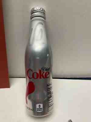 2012 DIANE VON FOSTENBURG HEART 8.5 OZ COCA-COLA ALUMINUM BOTTLE EXCELLENT