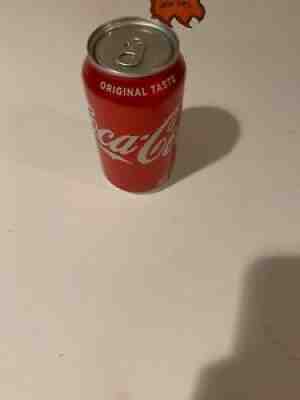 Unopened coca-cola can - factory error mint condition  White and Red, 2017