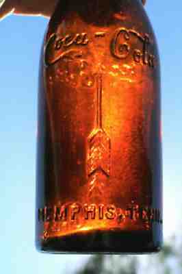 RARE STRAIGHT SIDE AMBER COCA COLA BOTTLE " MEMPHIS, TENN. " NICE "