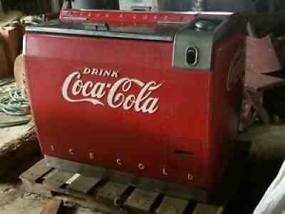 ANTIQUE VINTAGE COCA COLA COKE COOLER VENDING MACHINE MODEL WE-8 1940/50s