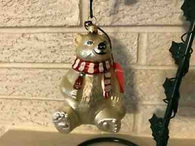 POLAR BEAR HOLDING SODA POLONAISE CHRISTMAS ORNAMENT, COCA COLA 1996, Adler