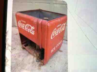 vintage coca cola vending machineÂ 