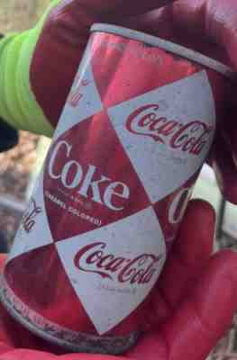 Coca Cola Coke pull tab Soda Can. 1960's Aluminum Can