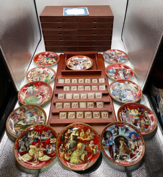 Bradford Coca Cola / Calendar With All 12 Month Plates with Certificates