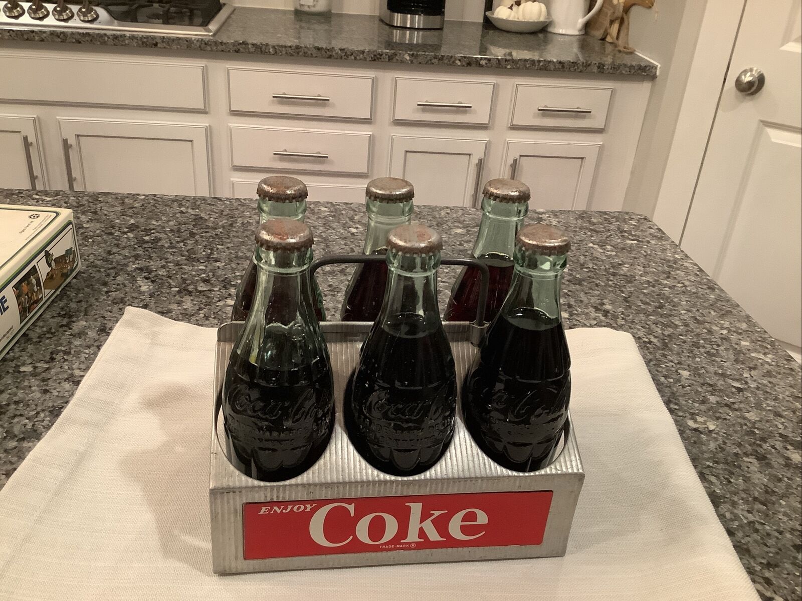Vintage COCA-COLA Metal 6-Pack Bottle Carrier With Full Bottles