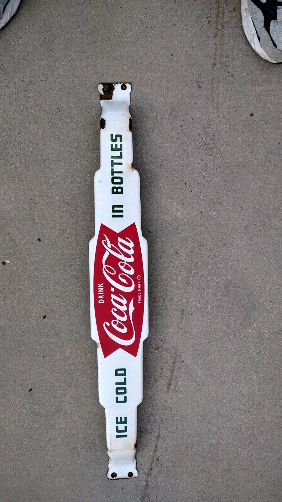 Vintage Porcelain Ice Cold Coca-Cola Door Push HARD TO FIND RARE !!