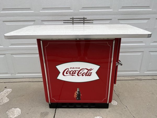 Mint Condition Coca Cola Bar Slider Chest Coke stand