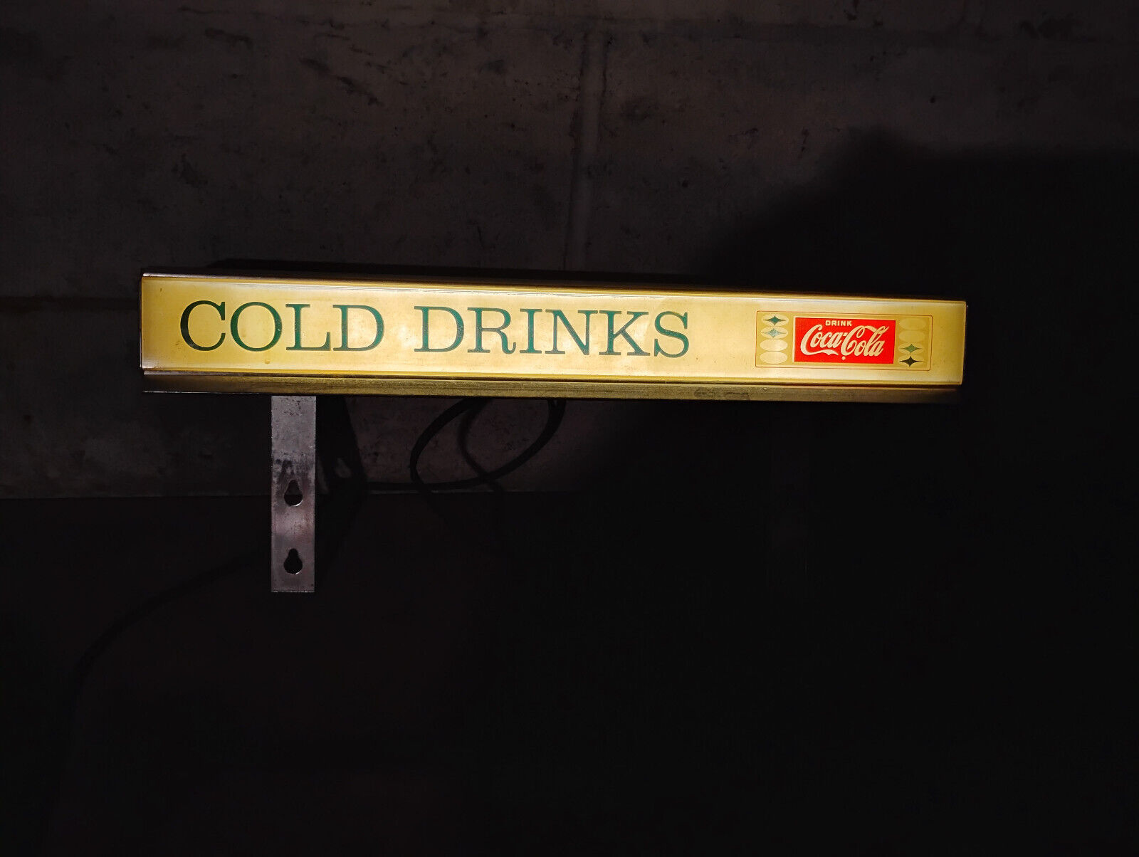 Vintage Coca-Cola Coke Soda Fountain Machine Topper light Sign