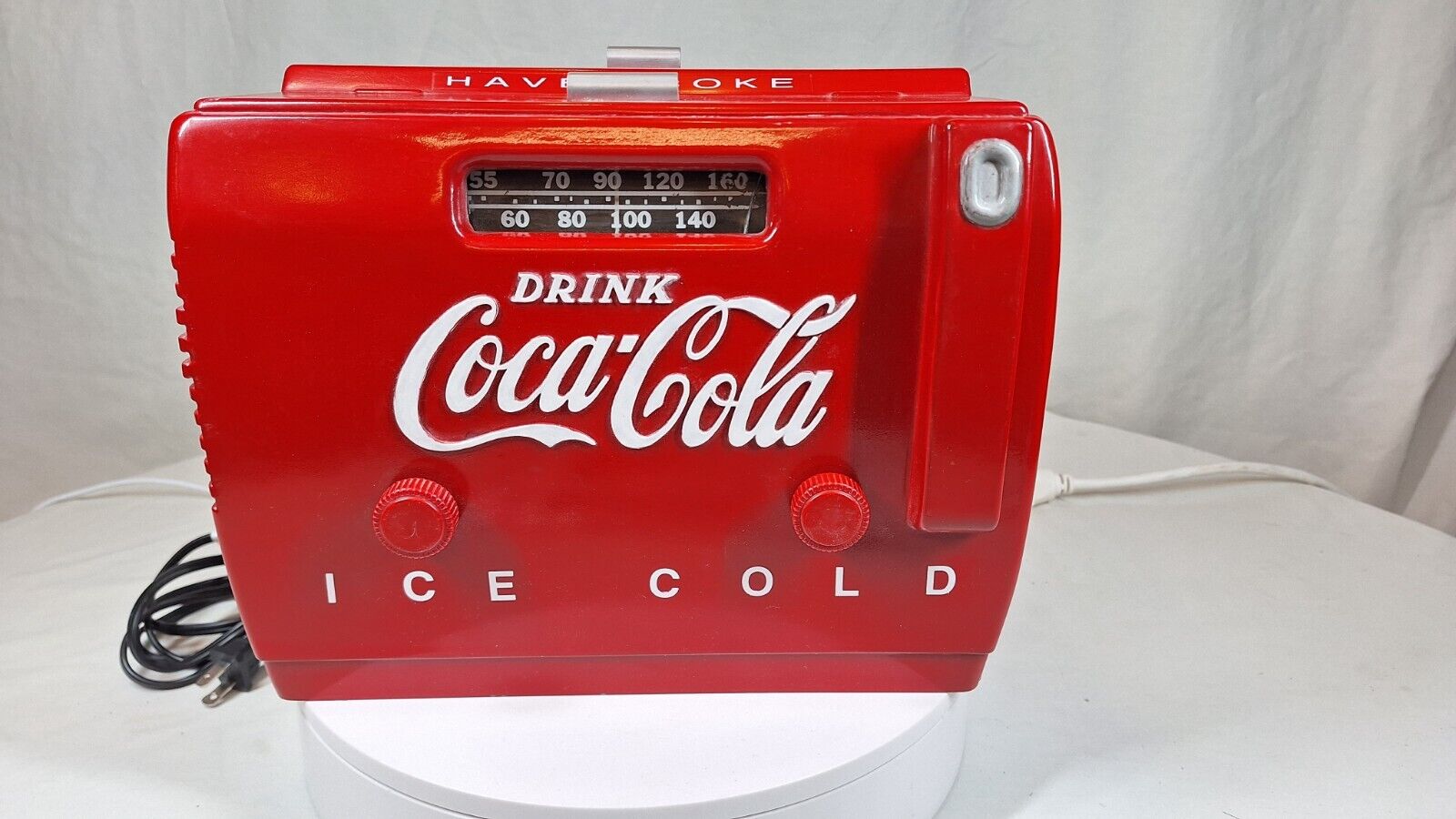 Vintage 1949 AM Tube, Coca Cola Bakelite Cooler Radio ***RESTORED, READ***