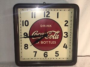 Vintage 1939 Wood Drink Coca Cola In Bottles square clock Selecto 16” WORKS