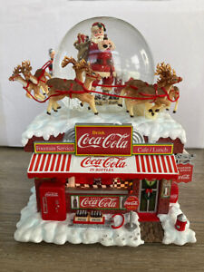 RARE NEW WORKING Danbury Mint Coca-Cola Santa Lighted Musical Holiday Snowglobe
