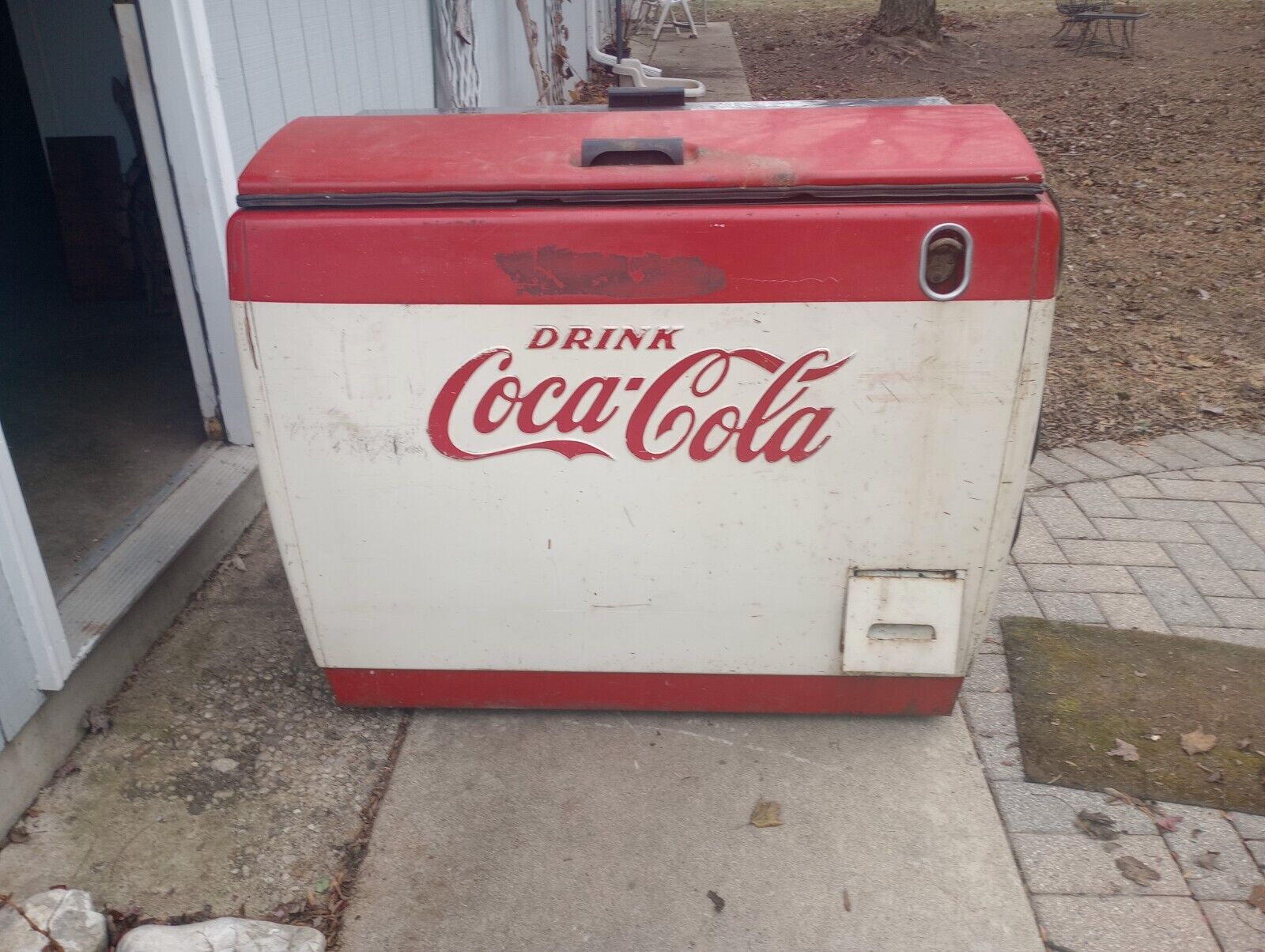 Vintage COCA  COLA floor Cooler 3 ft Red/White original