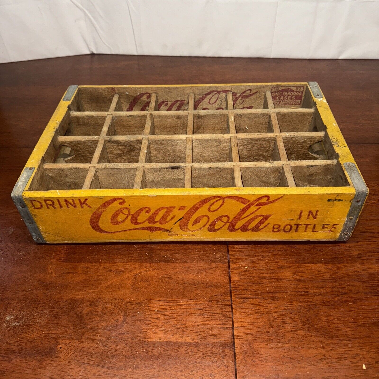 Vintage 1957 Coca-Cola Wood Soda Bottle Crate Yellow Chattanooga Cases