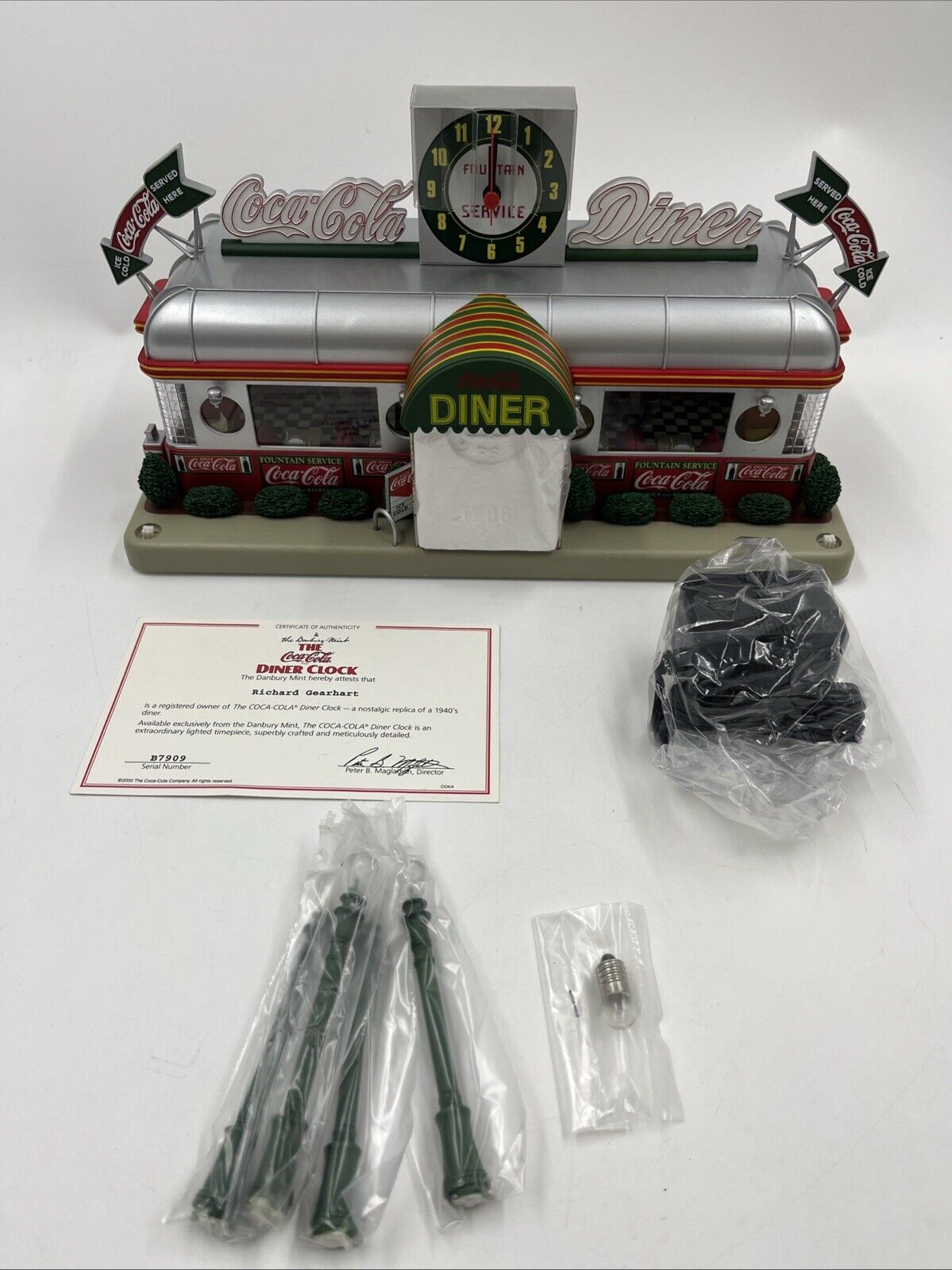 Danbury Mint Coca Cola Diner Clock 2009 New with Certificate of Authenticity