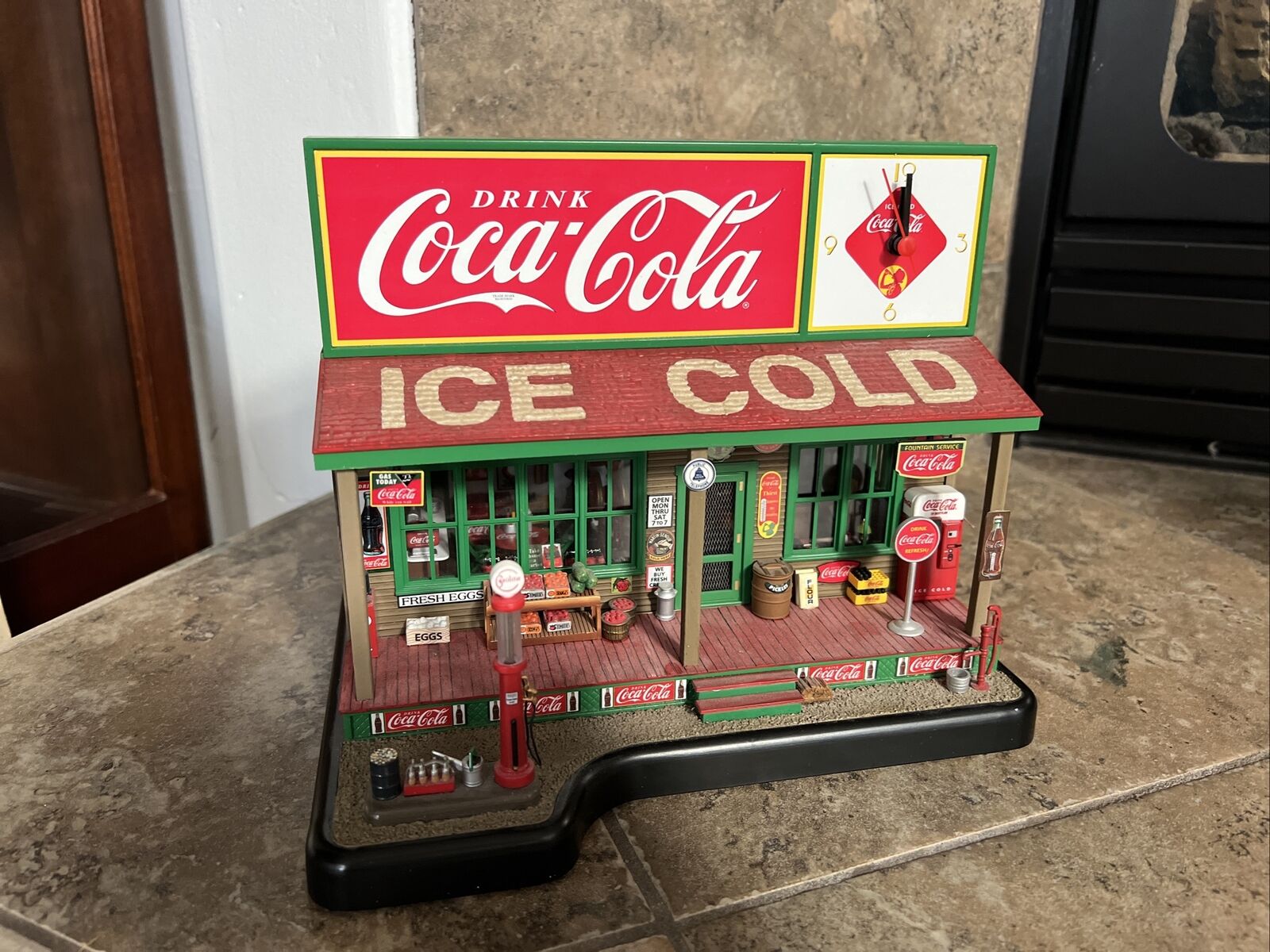 Danbury Mint Coca-cola Country Store Clock With Original Box Rare