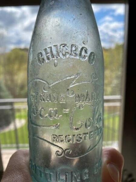 VERY RARE EARLY 1900s COCA-COLA "COKE" BOTTLE - CHICAGO BOTTLING CO.