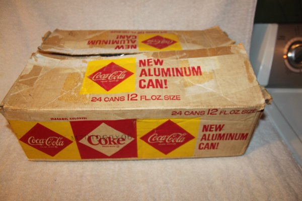 New ListingVintage 1967 Coca Cola, Cardboard Box, NEW ALUMINUM CAN! Red/Yellow