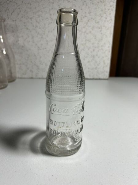 COLUMBIA, MO Straight Sided Coca-Cola Bottle        Missouri Coke Soda Pop