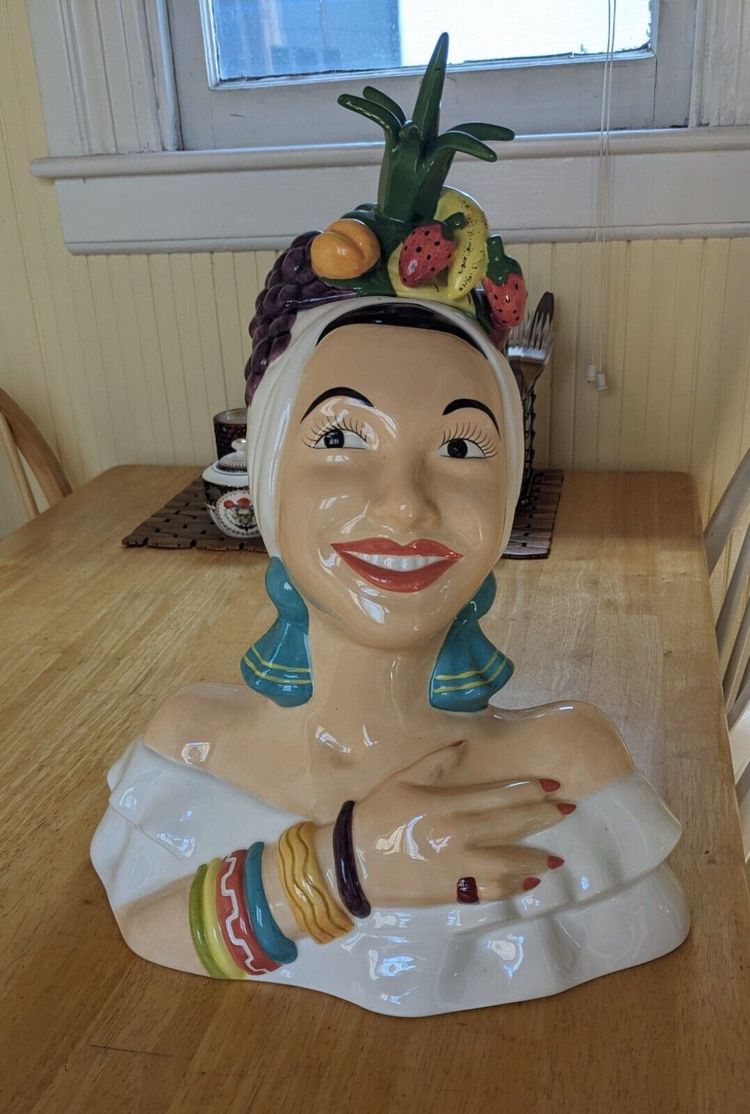 VinTagE 1980 CARMEN MIRANDA COOKIE JAR by RACHEL ELIZONDO 289/10000