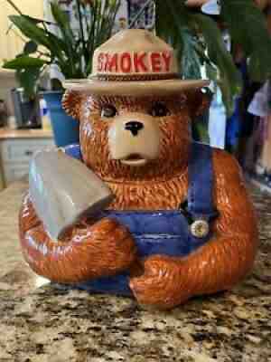 VINTAGE Smokey Bear cookie jar Clay Art