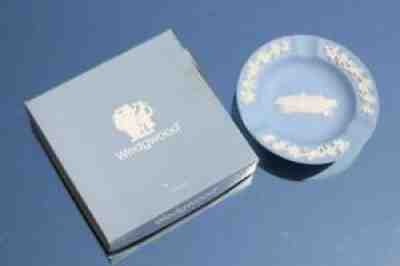 CUNARD LINE QUEEN ELIZABETH 2 QE2 SOUVENIR WEDGWOOD WORLD CRUISE DISH C-1991