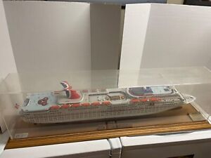 RARE Carnival Cruise Ship Fantasy Promotional Model in case 1:350 scale 42"x10"