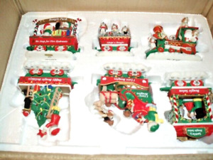 2004 VINTAGE DANBURY MINT "THE BEAGLE CHRISTMAS EXPRESS" 6 Pc TRAIN SET W/PAPER