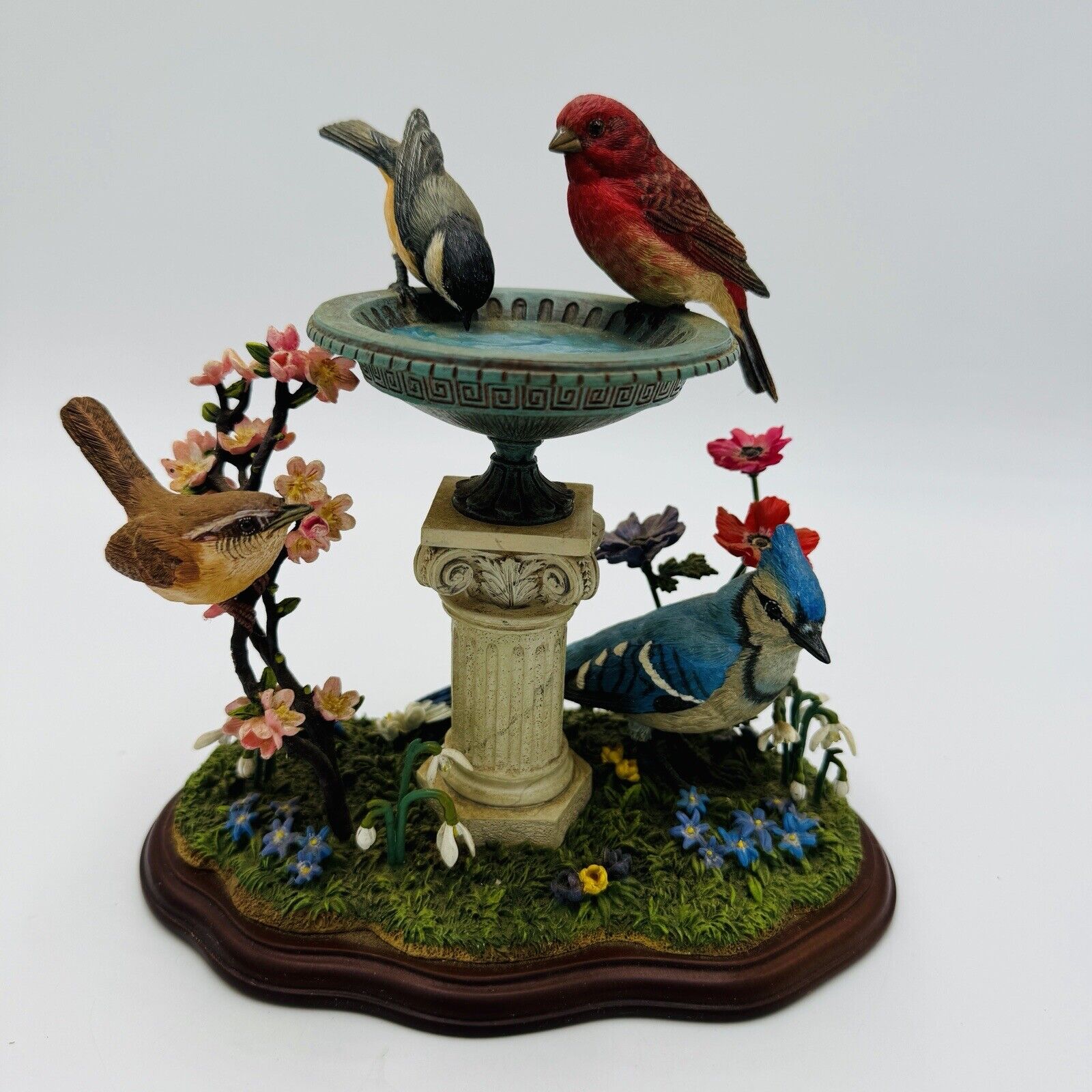 The Danbury Mint Springtime Beauties Bob Guge Bird and Bath Figurine 7in