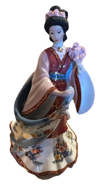 Danbury Mint The Plum Blossom Princess by Lena Liu Asian Figurine 10"