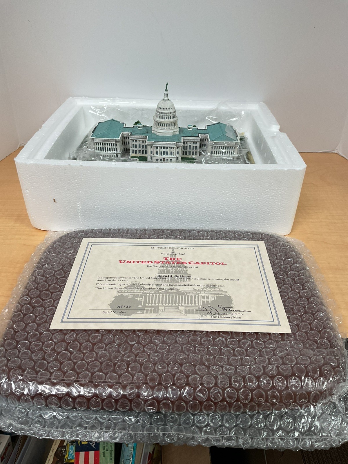 Danbury Mint U.S. Capital Building Replica NEW Never Displayed