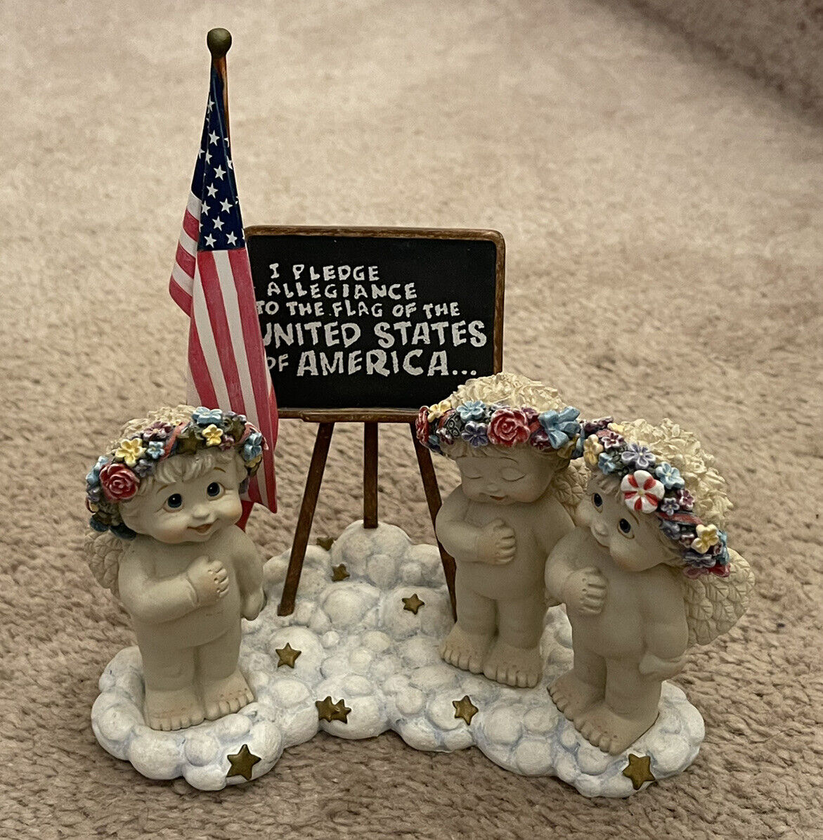 Danbury Mint Dreamsicles Cherubs Pledge of Allegiance? Figurine w/Box