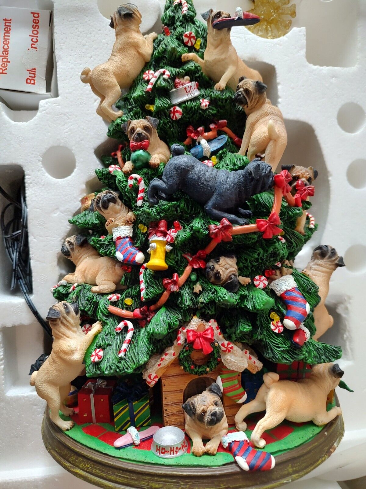 Danbury Mint Lighted Pug Christmas Tree Statue Figurine  RARE
