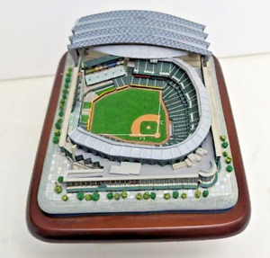 Danbury Mint Safeco Field Seattle Mariners Miniature Stadium Replica 2000 Y2K
