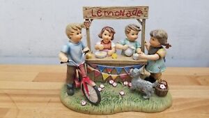 MI Hummel Danbury Mint Summertime Fun FIRST ISSUE!  2018
